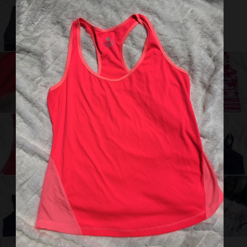Workout tank - Picture 3 of 4